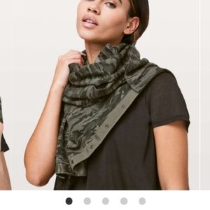 Lululemon  Vinyasa Scarf Camo Green